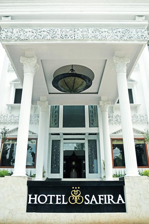 Hotel Safira Magelang Exteriör bild
